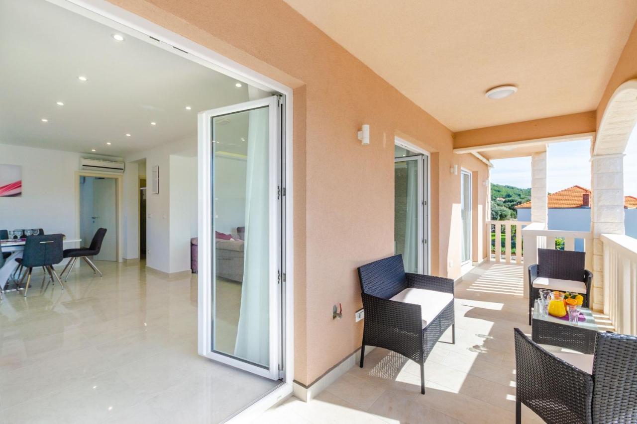 Antea Apartment Prizba Exterior foto
